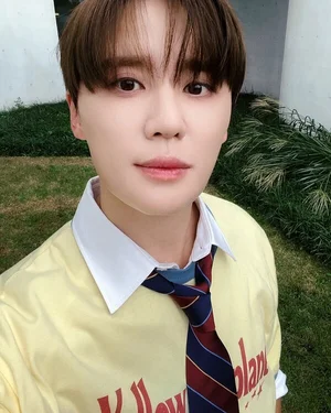 김준수 1위 등극, 뮤지컬 남배우 인기 투표…김성철 2위