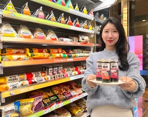 요새 편의점에서 잘 팔리는 김밥이 있다는데...