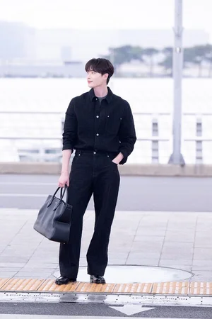 이종석, 여심저격 공항패션 선보이며 대만 출국