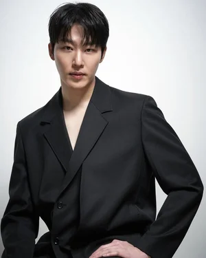 에녹·노민우·김준수, 상위권 고정…원태민, 남자 뮤지컬 배우 인기투표 1위