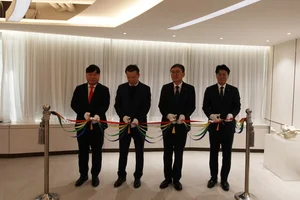 DB증권, 프리미엄 점포 강남금융센터 이전 오픈