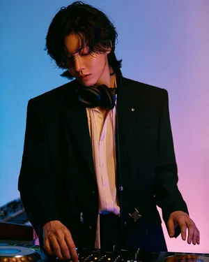 노민우, 뮤지컬 남자배우 부문 일간 1위…에녹·정성화 뒤따라 저력 입증