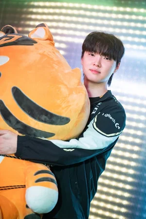 리그오브레전드 인기 투표, '쵸비' 정지훈 1위 질주…'페이커' 이상혁 3위