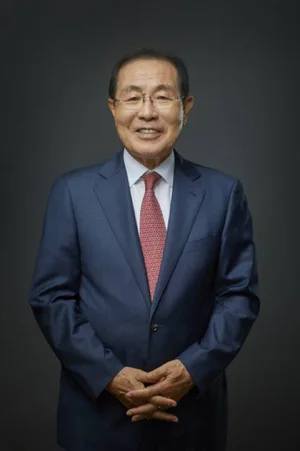 윤동한 한국콜마 회장, 경북·경남 산불 피해복구 성금 1억원 쾌척