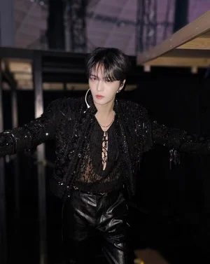 데뷔 20주년 '김재중', 팬덤 '베이비스' 힘으로 K-POP 스타 1위