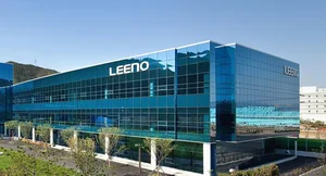 리노공업, 액면분할 첫 거래..12%↑