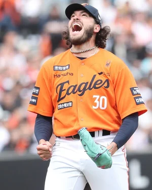 한화 이글스, 압도적 인기 증명…야구 팬심 사로잡다