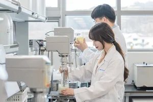 한국콜마, '피부세포 역노화' 화장품기술 개발