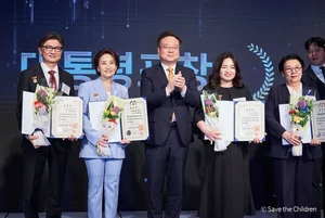 세이브더칠드런 18년 헌신 박경림, 어린이날 기념식서 대통령 표창