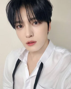김재중, 디시트렌드 K-POP男 1위…89만 표로 '11관왕' 대기록
