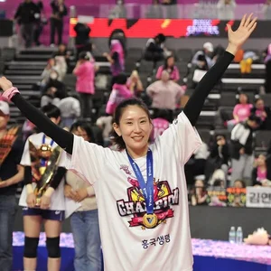 김수지, 베테랑 저력으로 여자배구 선수 팬투표 정상