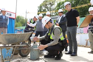 롯데건설, 차세대 혼화제 개발...콘크리트 압축강도 높이고 시공상 향상