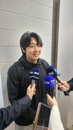 21대 대통령 선거, 재외국민투표로 개시..피지대사관서 첫 투표