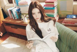 휠라, 오버핏 그래픽 티셔츠 출시