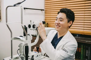 각막 얇아도 가능한 '스마일라식', 눈에 맞은 수술법 선택해야