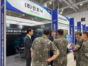 인피닉, 대대급 지능형 결심 지원 시스템 첫 공개...AI로 전장 정보 시각화