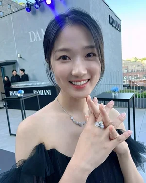 김혜윤, 1위 재탈환…탄탄한 팬심 입증