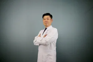 임플란트에도 치태, 치석 쌓인다?...소리 없이 진행되는 주위염