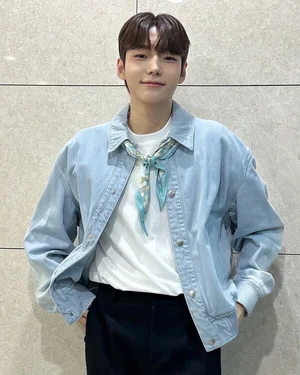 크리스영, 디시트렌드 트로트 남자 투표 1위… 존재만으로 자랑스러운 그 이름