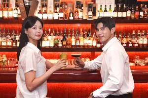 신세계百, 강남점에 칵테일바 ‘슈퍼스타 by 폴스타’ 오픈