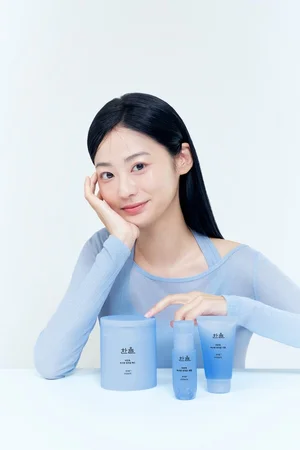 한율, '어린쑥 속수분 쑥히알 라인' 출시