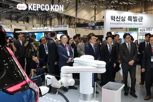 대한상의, 부산서 ‘2025 기후산업국제박람회’ 개막…AI와 에너지 미래 논의