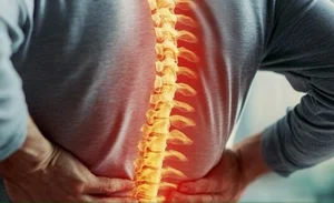 사라지지 않는 만성 허리 통증...허리디스크 치료법은?