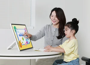 삼성전자, 무선 이동형 스크린 '더 무빙스타일' 출시