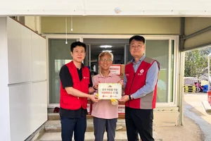 롯데건설, 수해 지역 아동복지시설 복구…‘꿈과 희망의 러브하우스’ 96·97호 현판식 진행