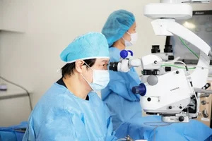 녹내장, 약물로 조절 안 되면 수술 고려해야