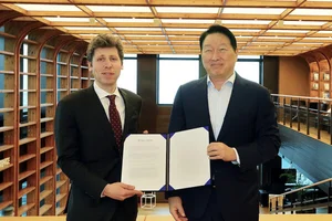 SK하이닉스, 흔들림없는 최태원 AI 리더십..사상최고가