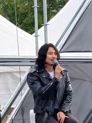 김남길, 인기 투표 정상…기부 콘서트로 선한 영향력 확산