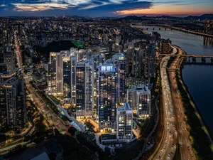 ‘청담 르엘’, 입주 전부터 신고가 행렬...국평이 61.5억