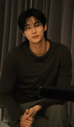 변우석, '21세기 대군부인' 사극 도전...남자 배우 1위