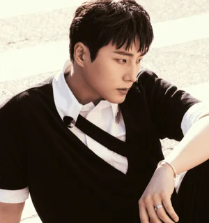 영케이, K-POP 남자 1위…팬들에게 존재감 다시 확인