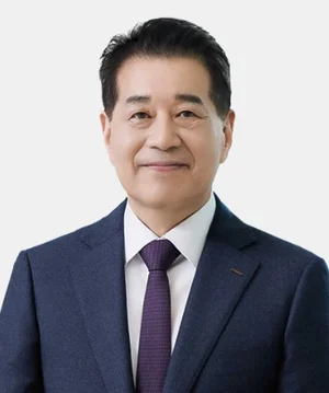 포스코1%재단, 국가유공자 등 36명에 첨단보조기구 전달