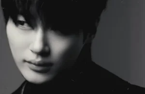 변우석 시즌그리팅 티저 공개…몽환적 매력과 함께 1등 배우 등극