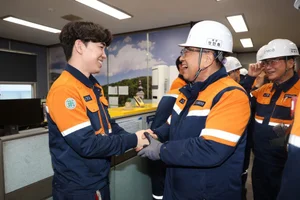 포스코 주요 계열사, '안전' 키워드 신년 행사 개최
장인화 회장은 포항제철소 찾아 새 해 현장 행보 시동