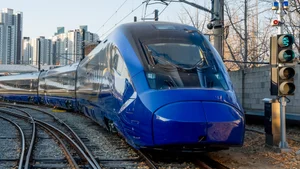 현대로템, 2세대 EMU-320 초도분 조기 출고