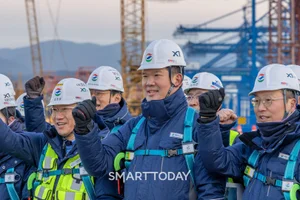 GS건설, 부산신항 현장에서 새해 첫 발…‘현장 중심 경영’ 재확인