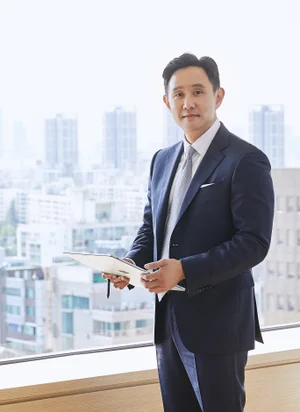 최윤범 고려아연 회장, 다보스포럼서 참석..'글로벌 핵심광물 공급망’ 방향성 모색