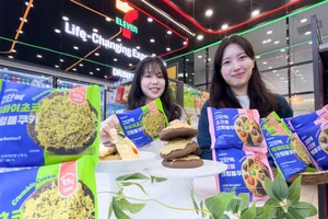 세븐일레븐, 헬시컨슈머 겨냥한 ‘널담 고단백 크럼블쿠키’ 출시