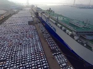 정부, 올 수출 목표 7400억 달러 제시
역대 최대 지난해 7천억 달러서 4.3%↑