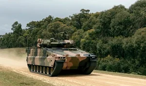 한화에어로, 호주 공장 증축…'레드백' 장갑차 생산 시작
