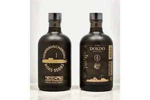 해군 첫 태평양 횡단나선 도산안창호함...출항식에 독도소주 함께