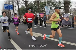 (화제)칠순러너 신행철(72) 마라톤 세계신기록 경신