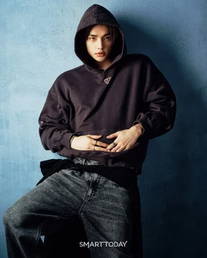 게스, 스크레이키즈 현진과 새 캠페인 공개