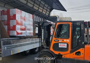 희망브리지, 다시서기종합지원센터에 의류 4.5만 여점 지원