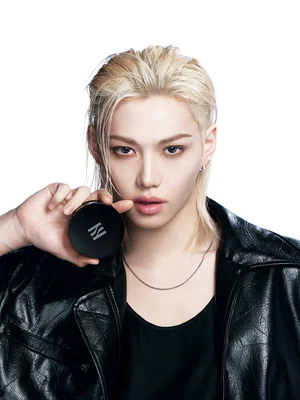 헤라, 글로벌 캠페인 '블랙 아이콘' 전개