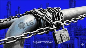 웃지도 울지도 못하는 화학業…”주문 밀리는데 공장 셧다운”